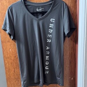 Under Armour Women's Gray V-Neck Tee